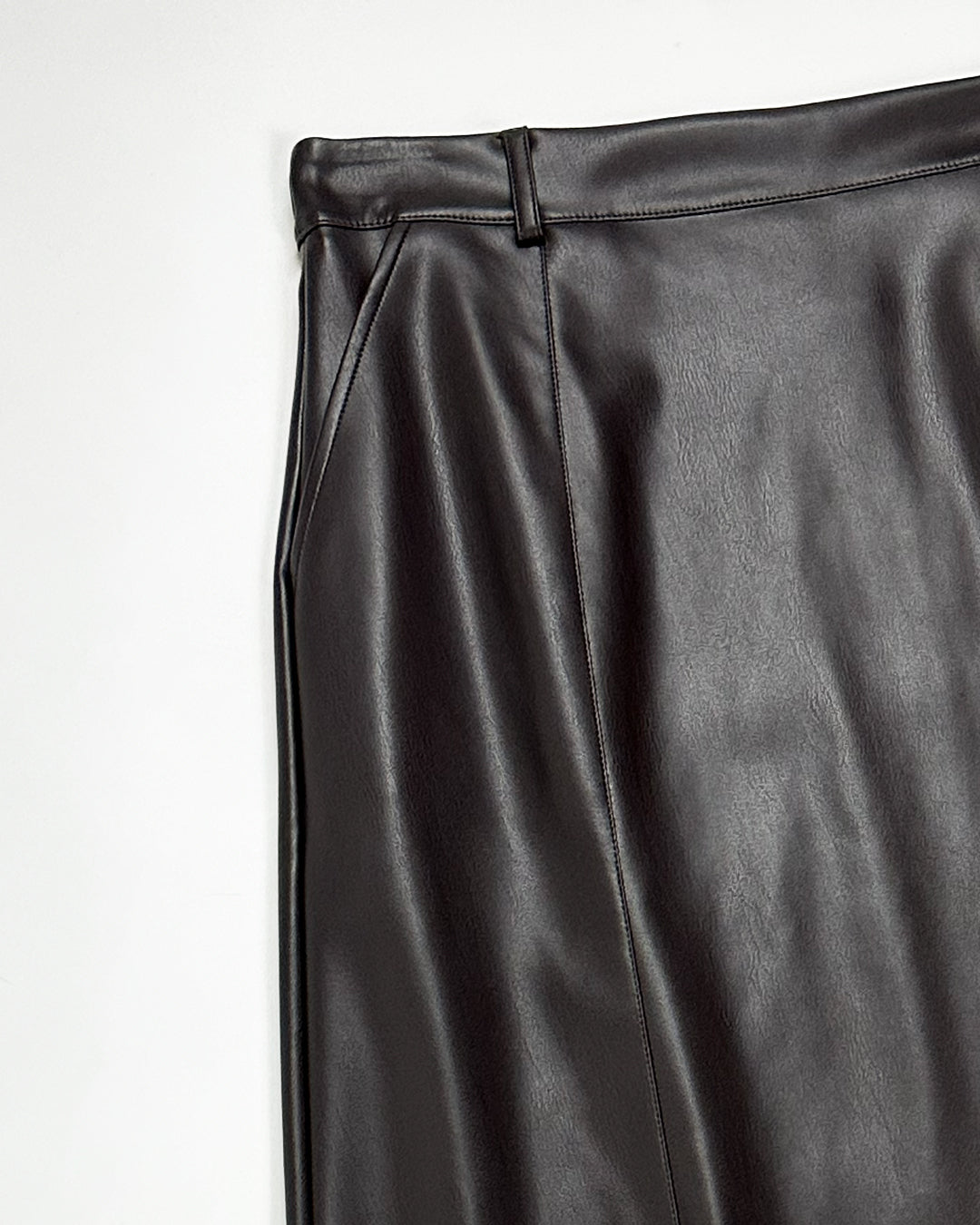 ALPHA STUDIO【プラスサイズ/エコレザー/Aライン/ロング】エコレザーロングスカート ZF0404-48