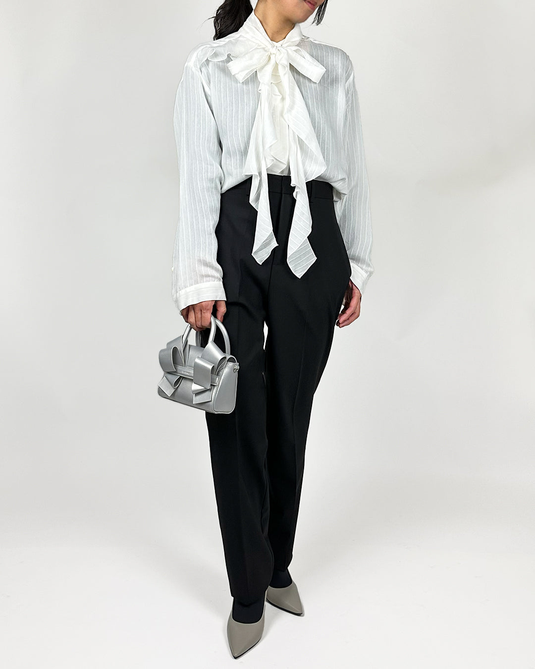 DOROTHEE SCHUMACHER【オケージョン/シルク混/フリル/Iライン】ボウタイブラウス　GG5616-44