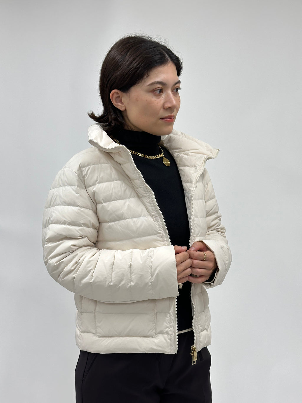 19.70　ナインティーンセヴンティ【1点のみ/ショート/ノーシェイプ/ボックスシルエット/動画あり】ライトダウン TH0108-34