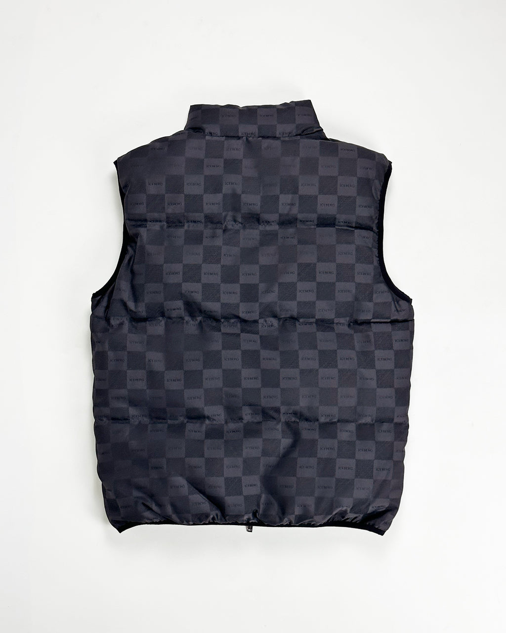 ICEBERG UOMO アイスバーグウォモ【メンズ/雑誌掲載品/ロゴ刺繍】エコダウンベスト BJ0212-32