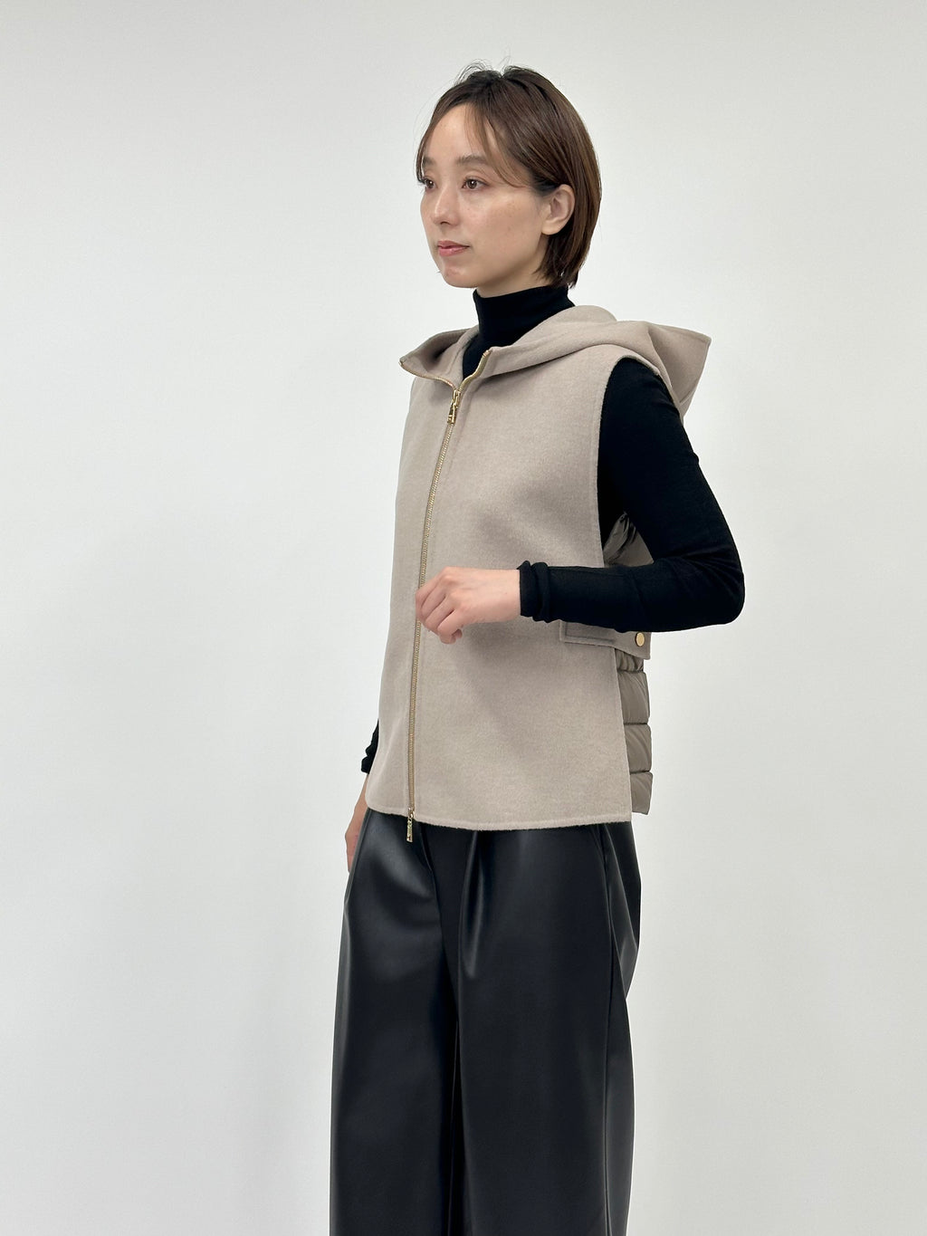 SEVENTY VENEZIA セヴンティヴェネツィア【１点のみ】【Precious掲載品/ダブルフェイス/ウールカシミヤ/ダウンベスト/サイドボタン/ニュアンスカラー】フーディベスト SH0204-05