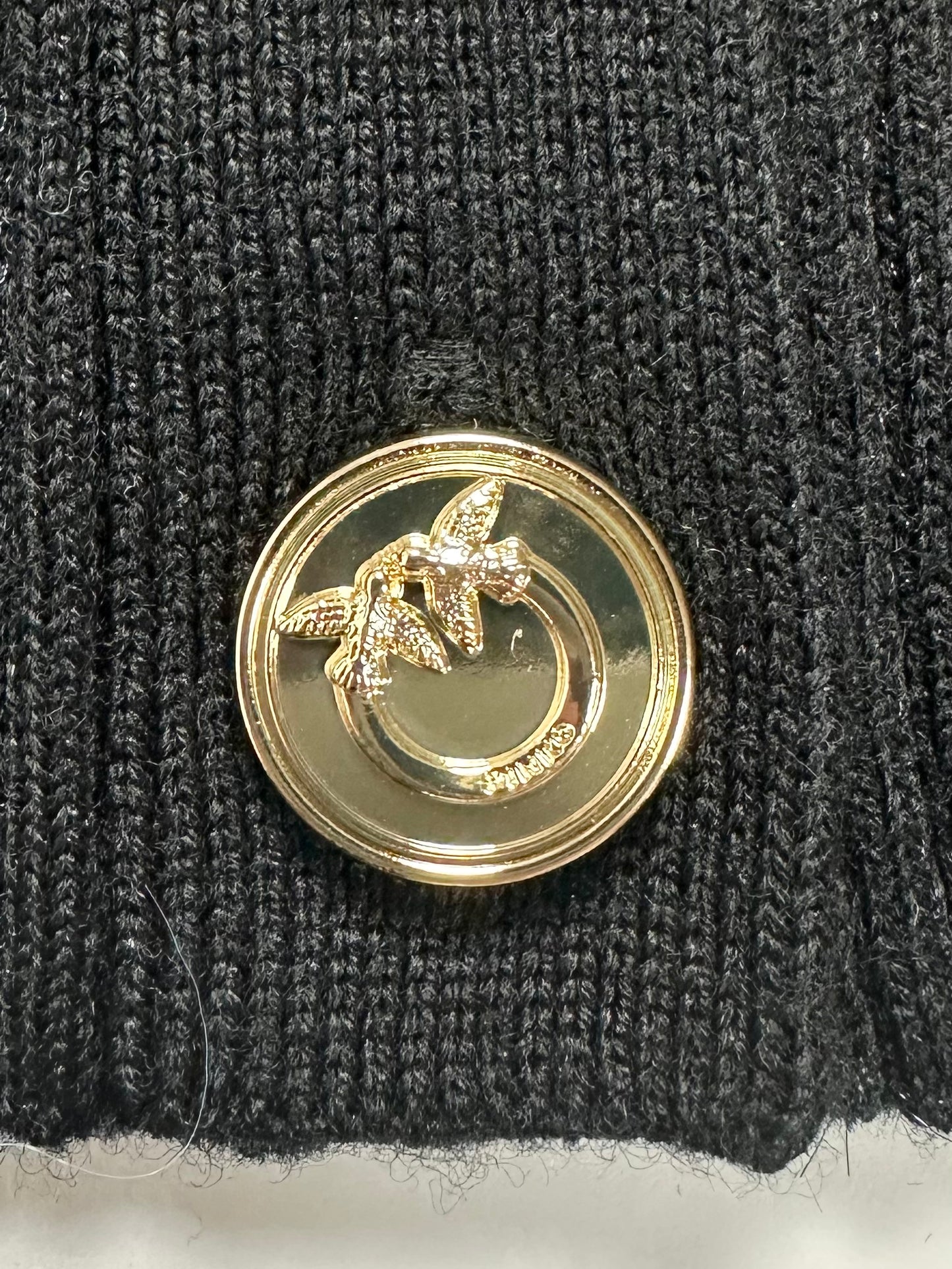 PINKO【SALE】PICK UP!残り1点【70％OFF/ショートカーデ/リブカーデ/ブラック/アンサンブル/ロゴ】ブラックリブカーディガン　PD1767-B9