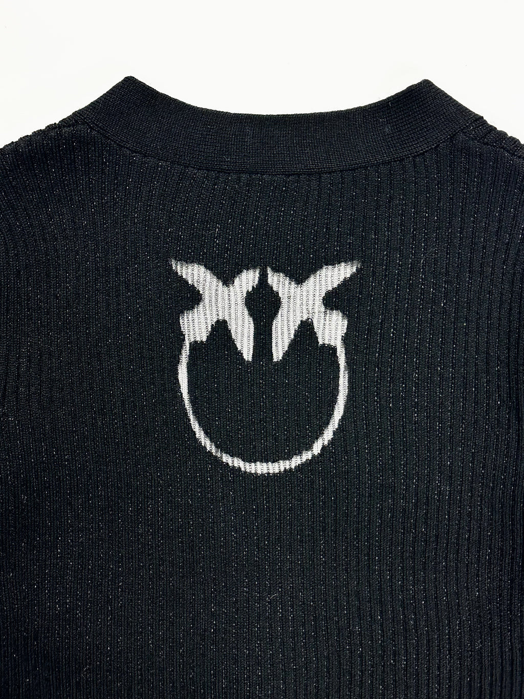 PINKO【SALE】PICK UP!残り1点【70％OFF/ショートカーデ/リブカーデ/ブラック/アンサンブル/ロゴ】ブラックリブカーディガン　PD1767-B9