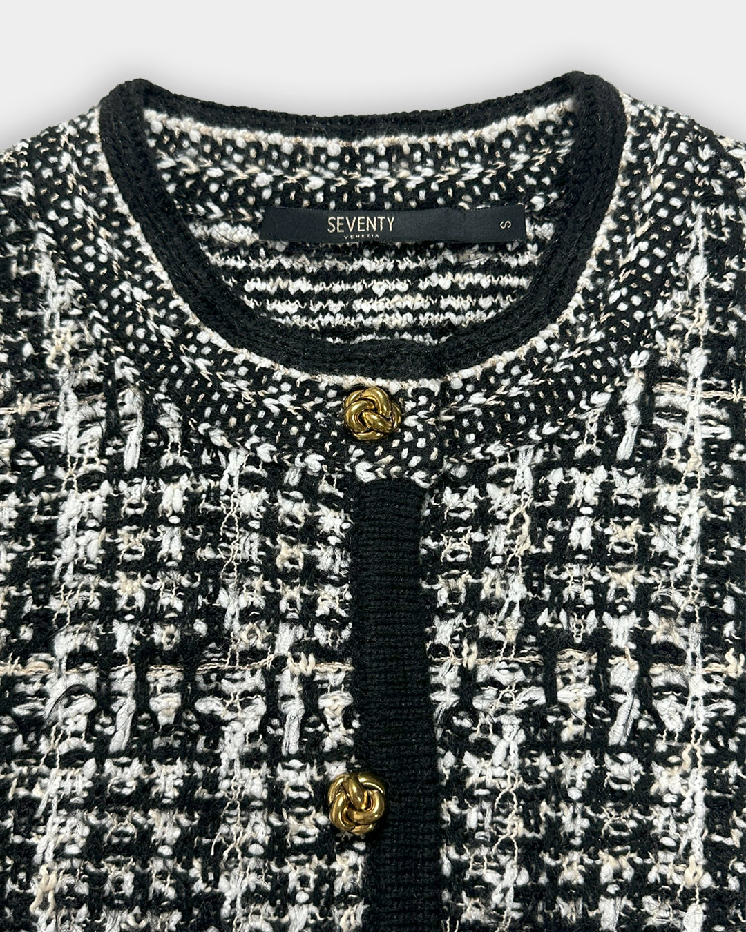 美品✨フォクシー ツイード ニット ジャケット 近年モデル 38 黒 白 SEVENTY VENEZIA 【ツイード調ニット/ニットジャケット/ラメ