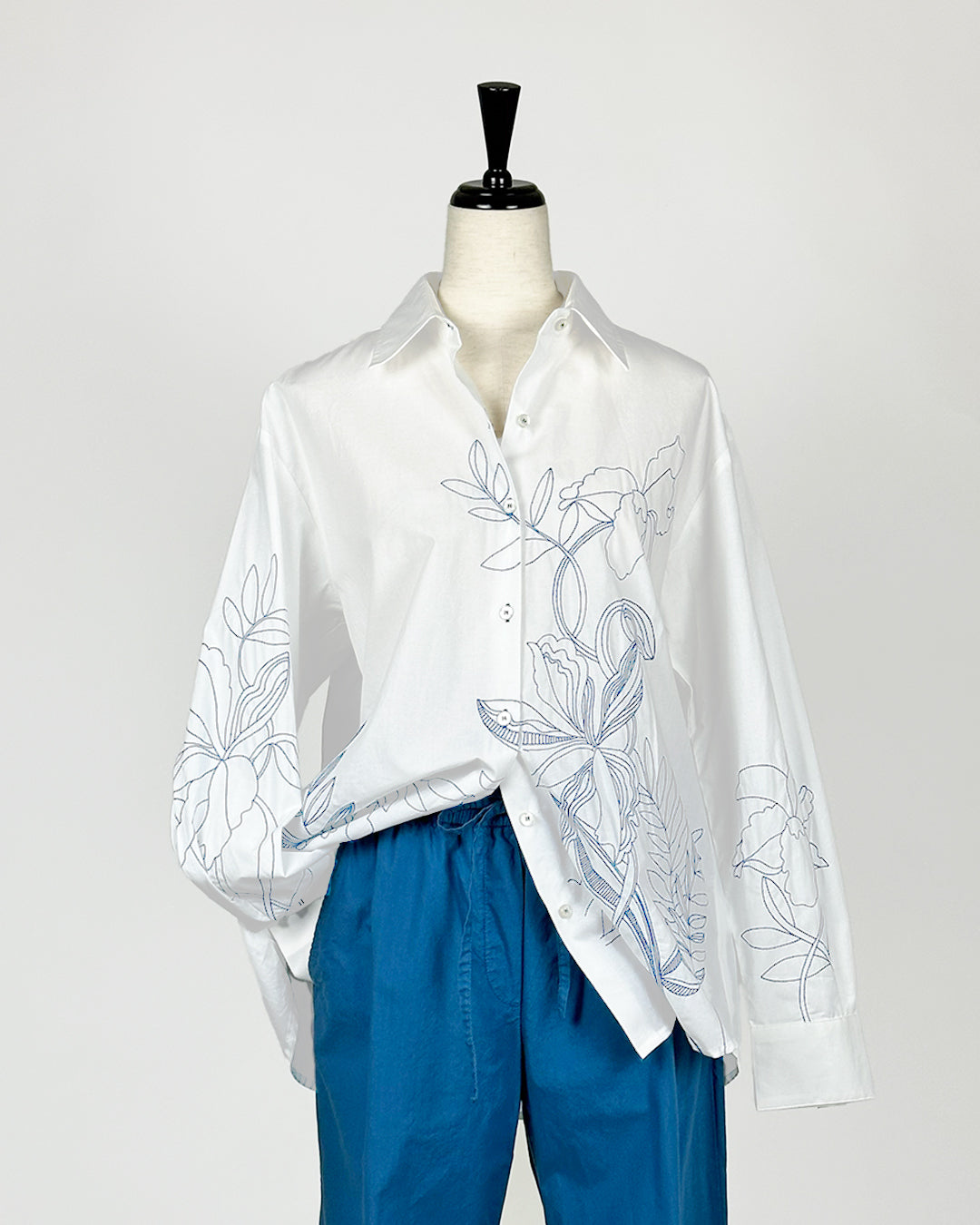 19.70【残り1点】【刺繍/シャツカラー/ロングスリーブ/Iライン】シャツブラウス TG0620-41