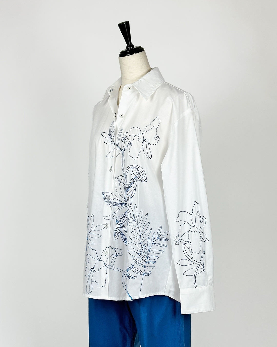 19.70【残り1点】【刺繍/シャツカラー/ロングスリーブ/Iライン】シャツブラウス TG0620-41
