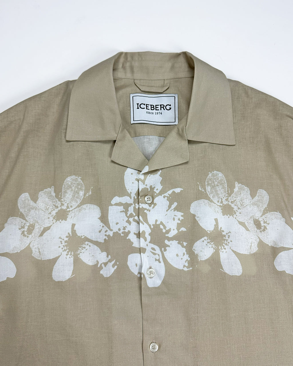 ICEBERG UOMO【メンズ/雑誌掲載/フラワーシャツ/リネンコットン/ロゴ】フラワーシャツ　BI0606-13