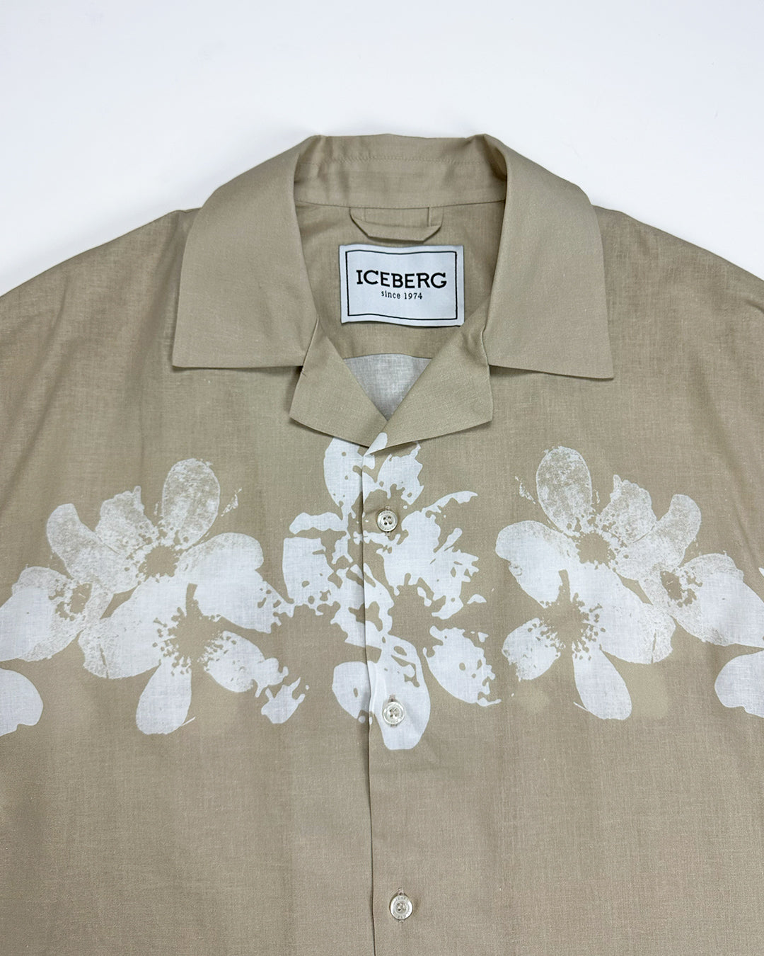 ICEBERG UOMO【メンズ/雑誌掲載/フラワーシャツ/リネンコットン/ロゴ】フラワーシャツ　BI0606-13